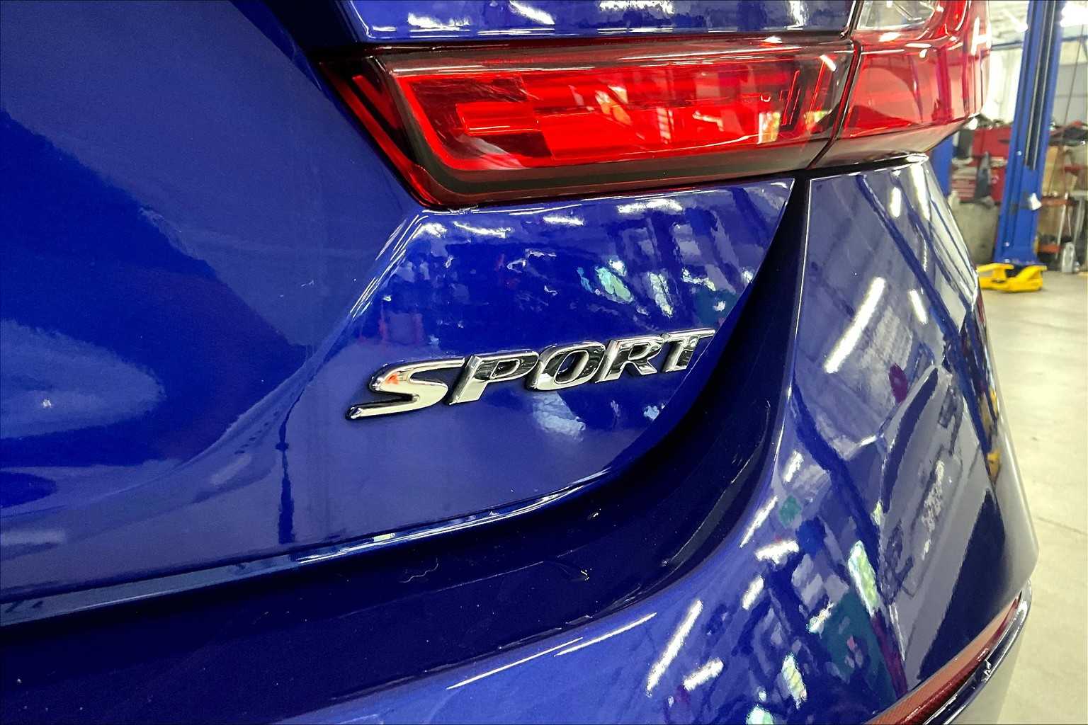 2022 Honda Accord Sport photo 9
