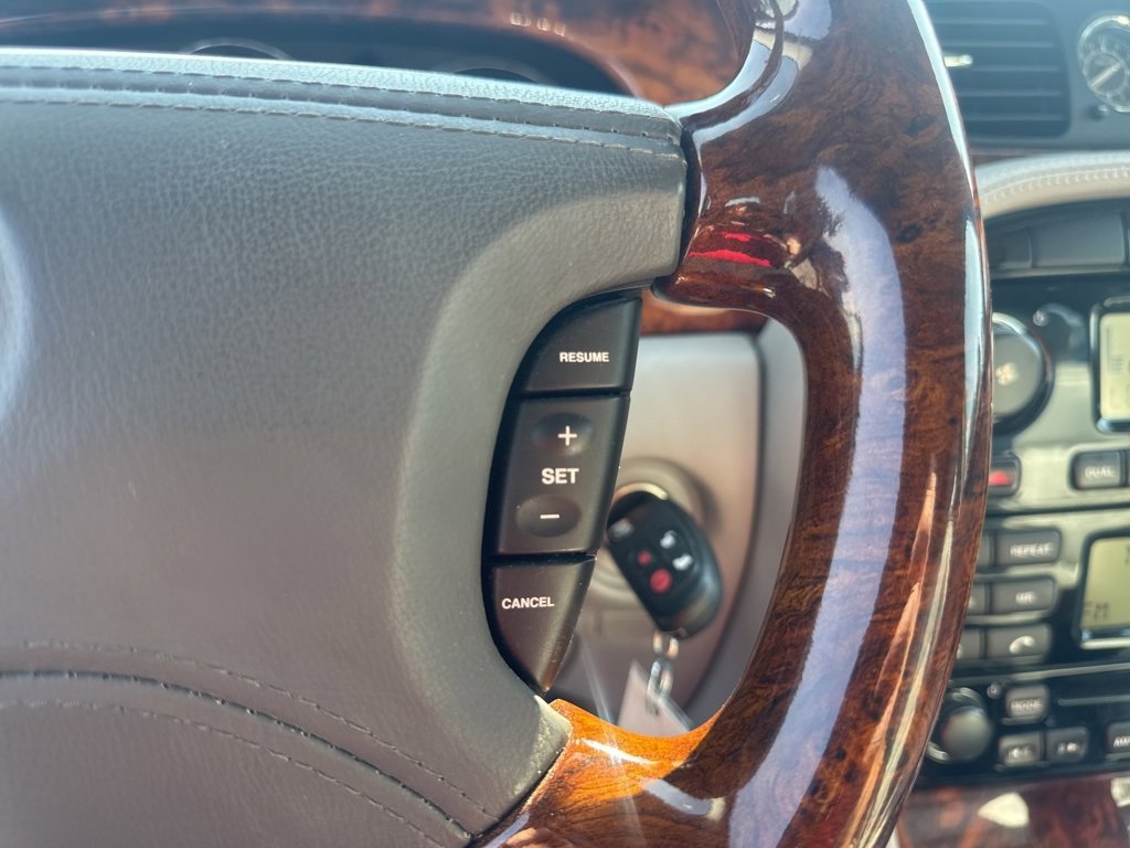 2004 Jaguar XJ XJ8 photo 20