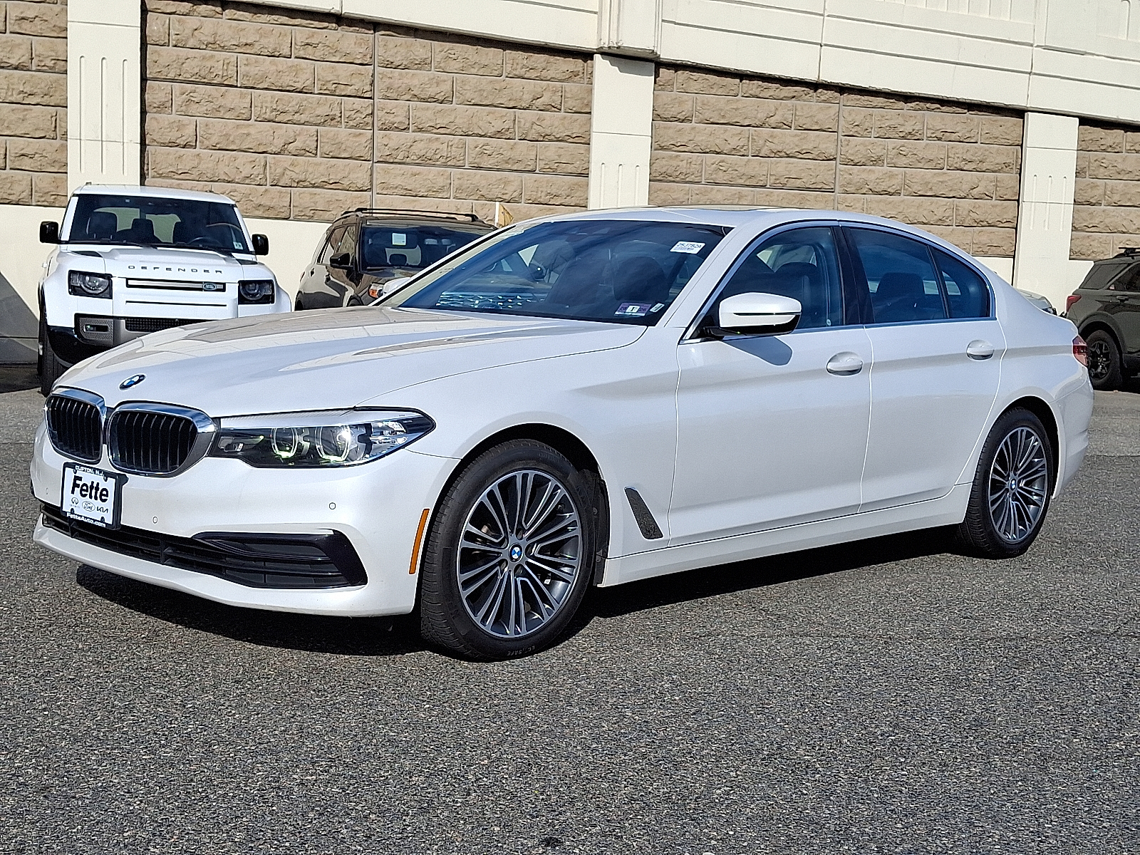 2019 BMW 5 Series 530i's photo