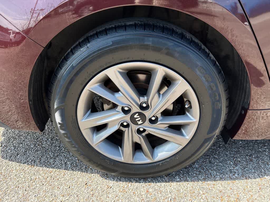 2020 Kia Optima LX photo 36