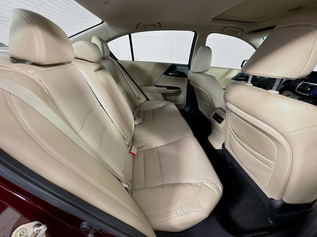 2013 Honda Accord Touring photo 32