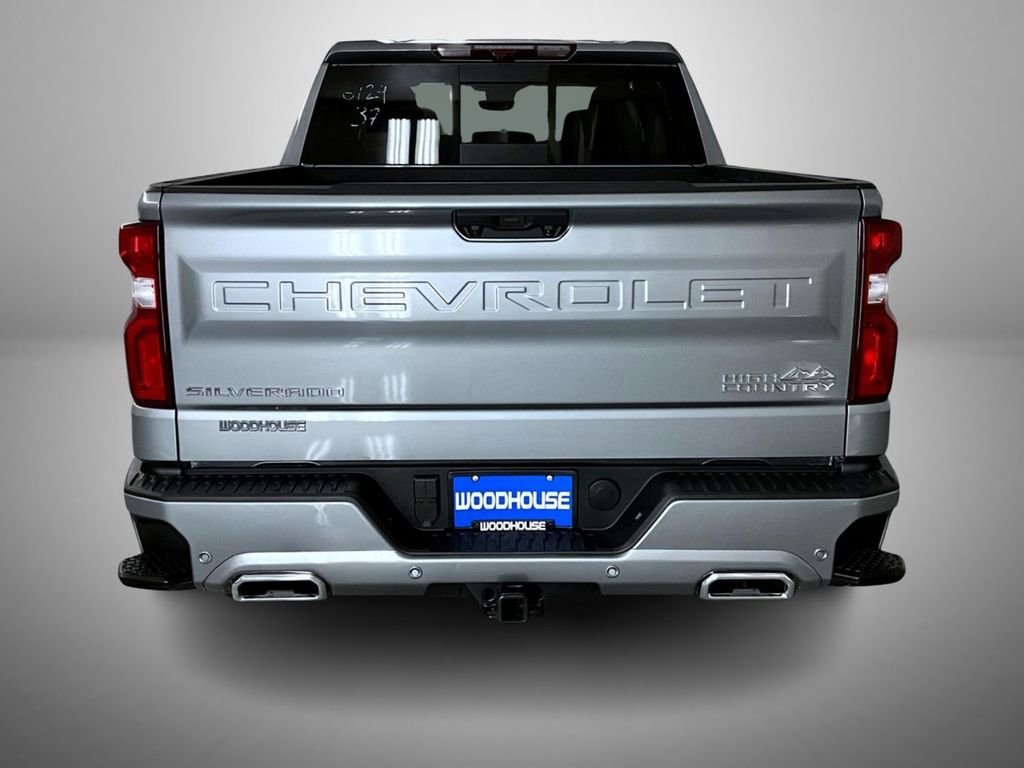 2026 Chevrolet Silverado 1500 High Country photo 4