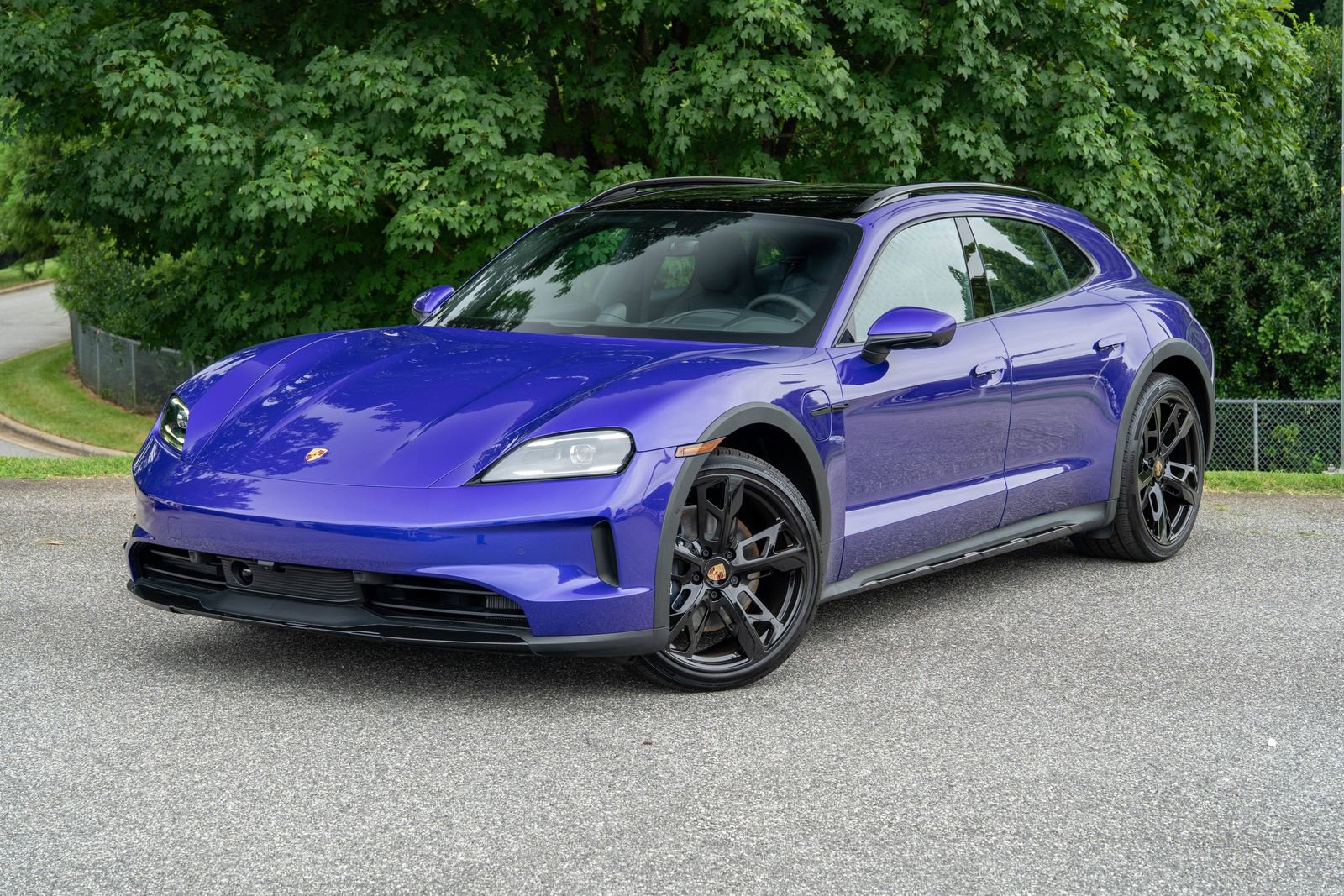 2025 Porsche Taycan Base