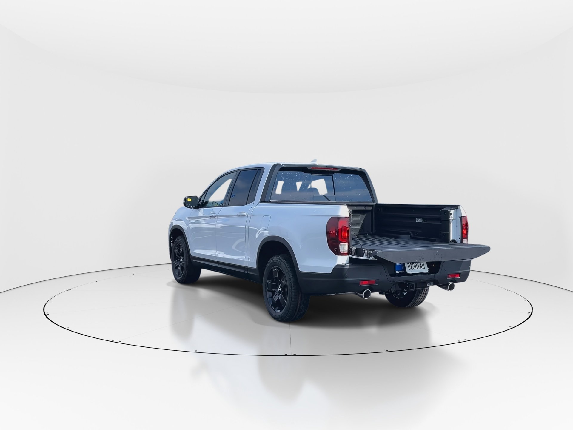 2025 Honda Ridgeline Black Edition photo 3