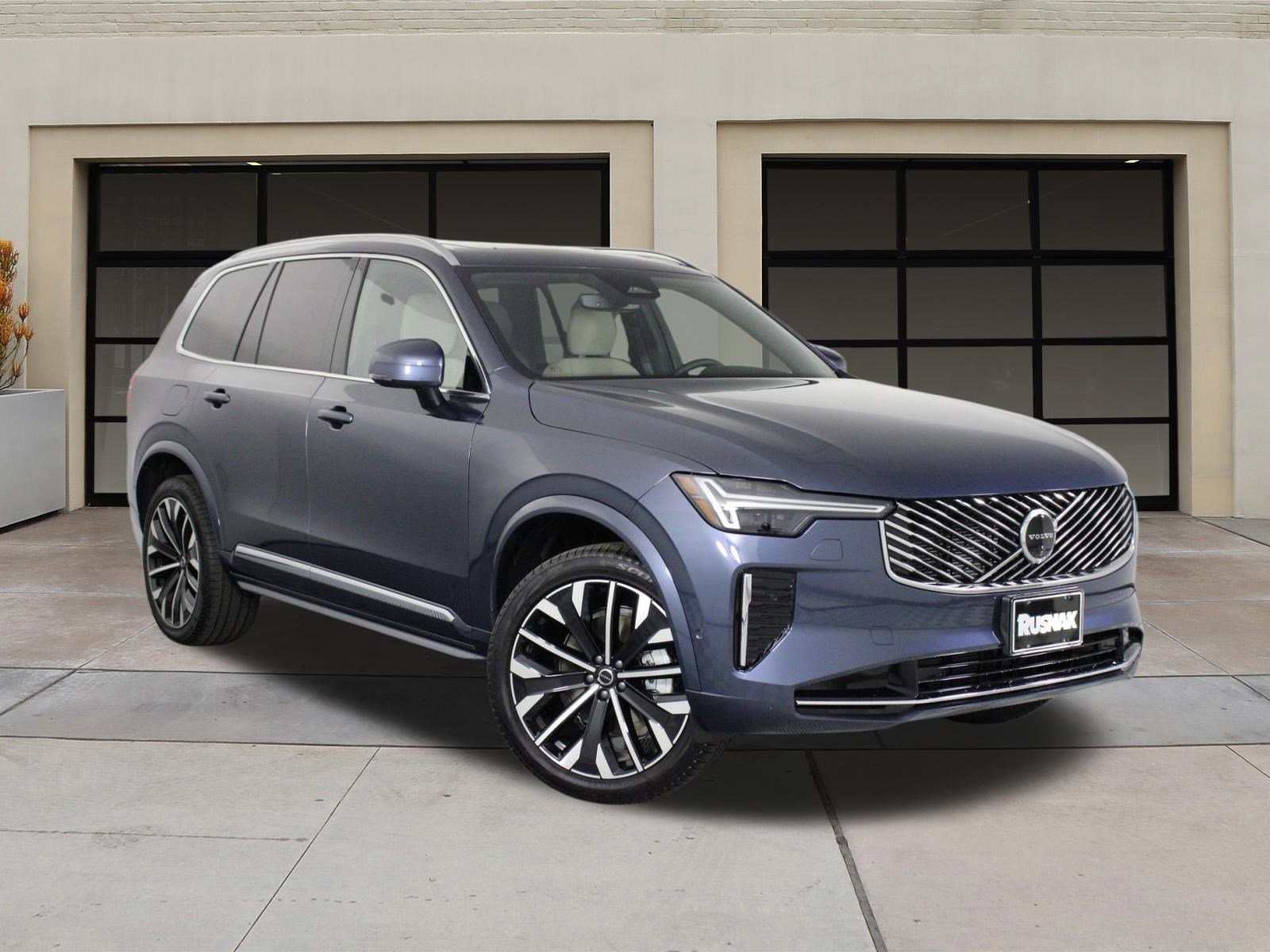 2026 Volvo XC90 Plus photo 17