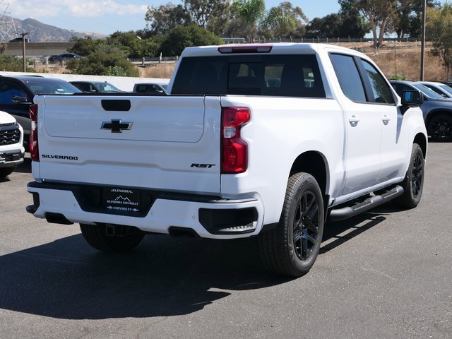 2025 Chevrolet Silverado 1500 RST photo 3