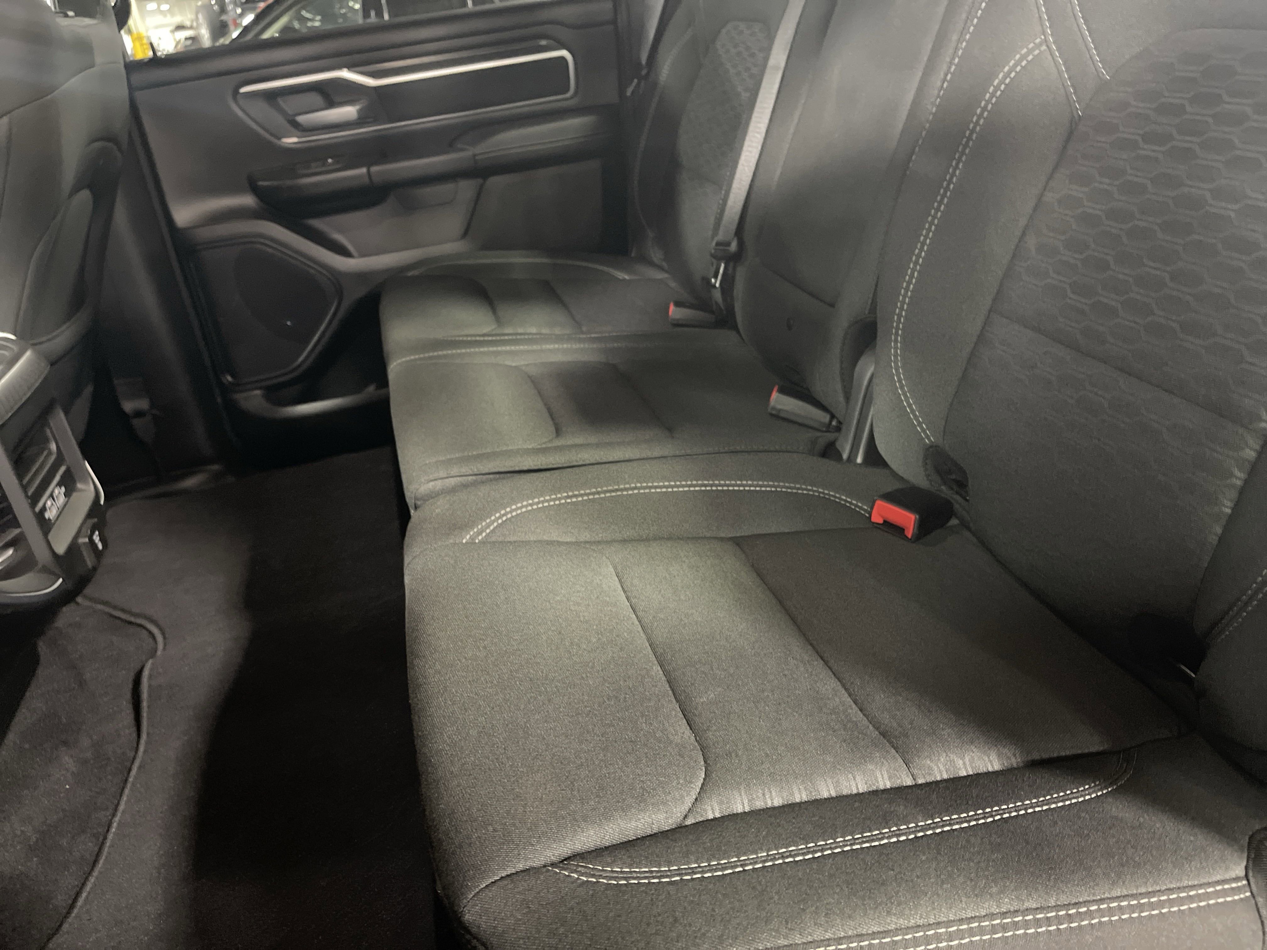 2025 Ram 1500 Big Horn photo 3