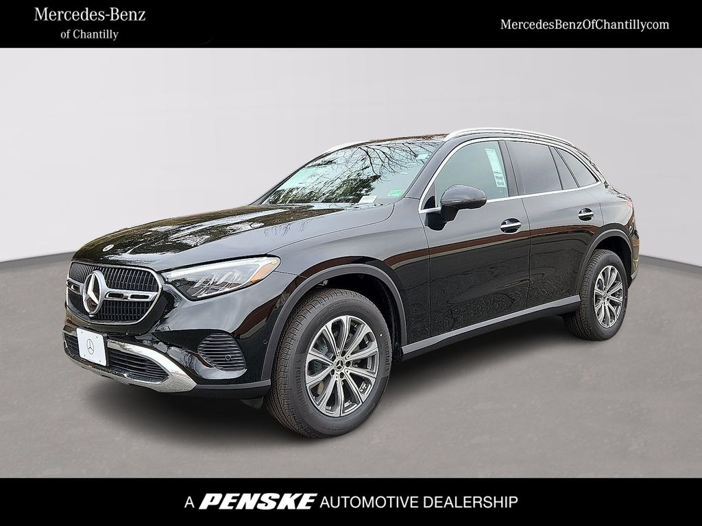 2026 Mercedes-Benz GLC Base's photo