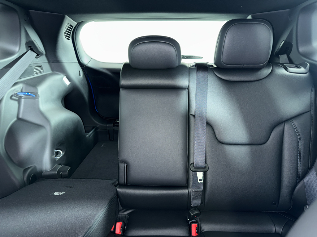 2026 Jeep Compass Limited photo 4