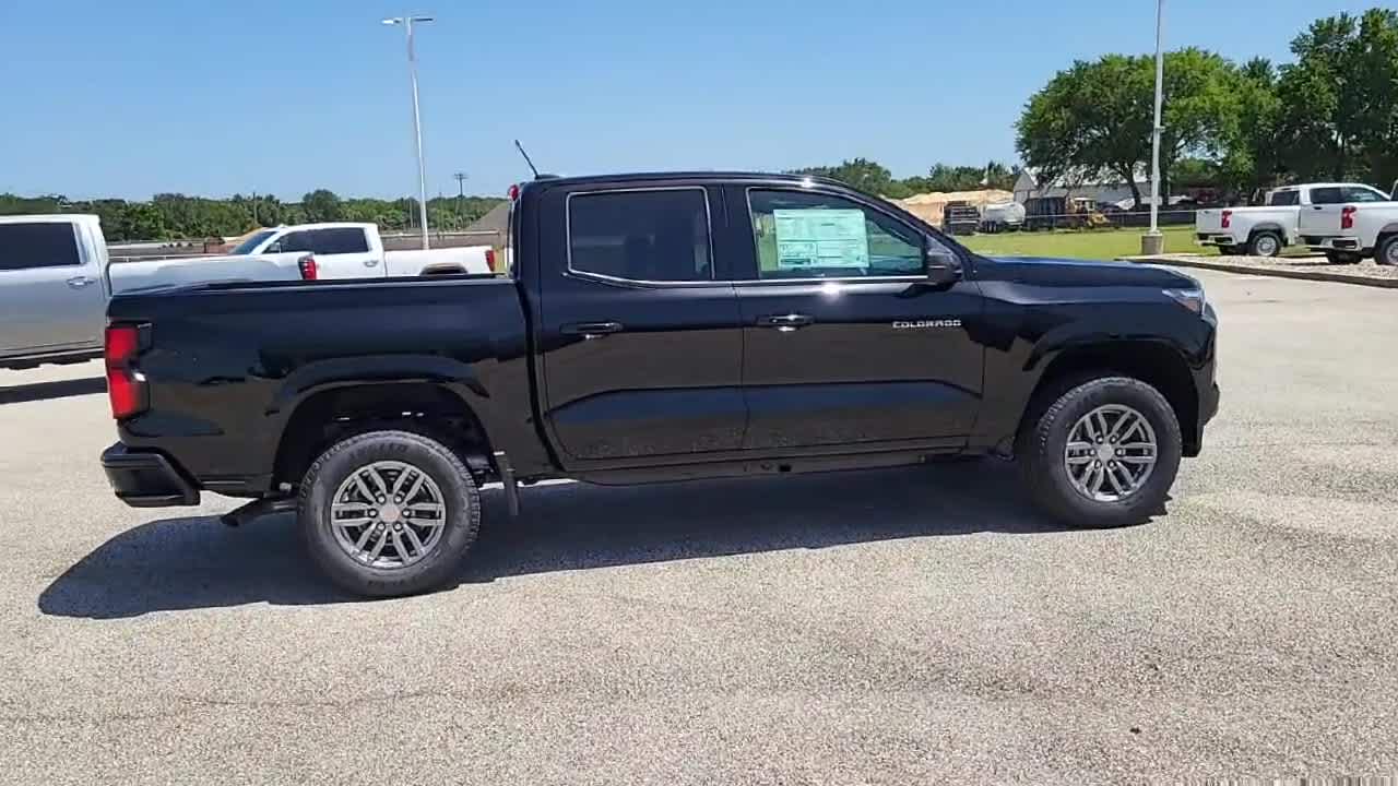 2026 Chevrolet Colorado LT photo 8