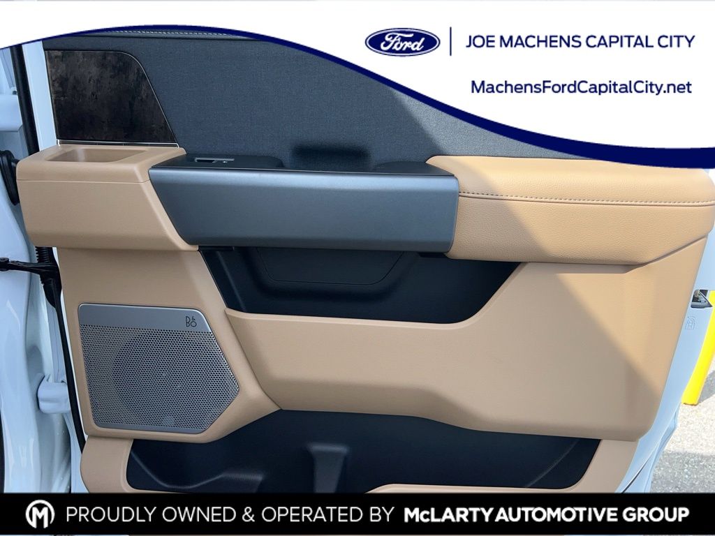 2026 Ford F-350 Lariat photo 15