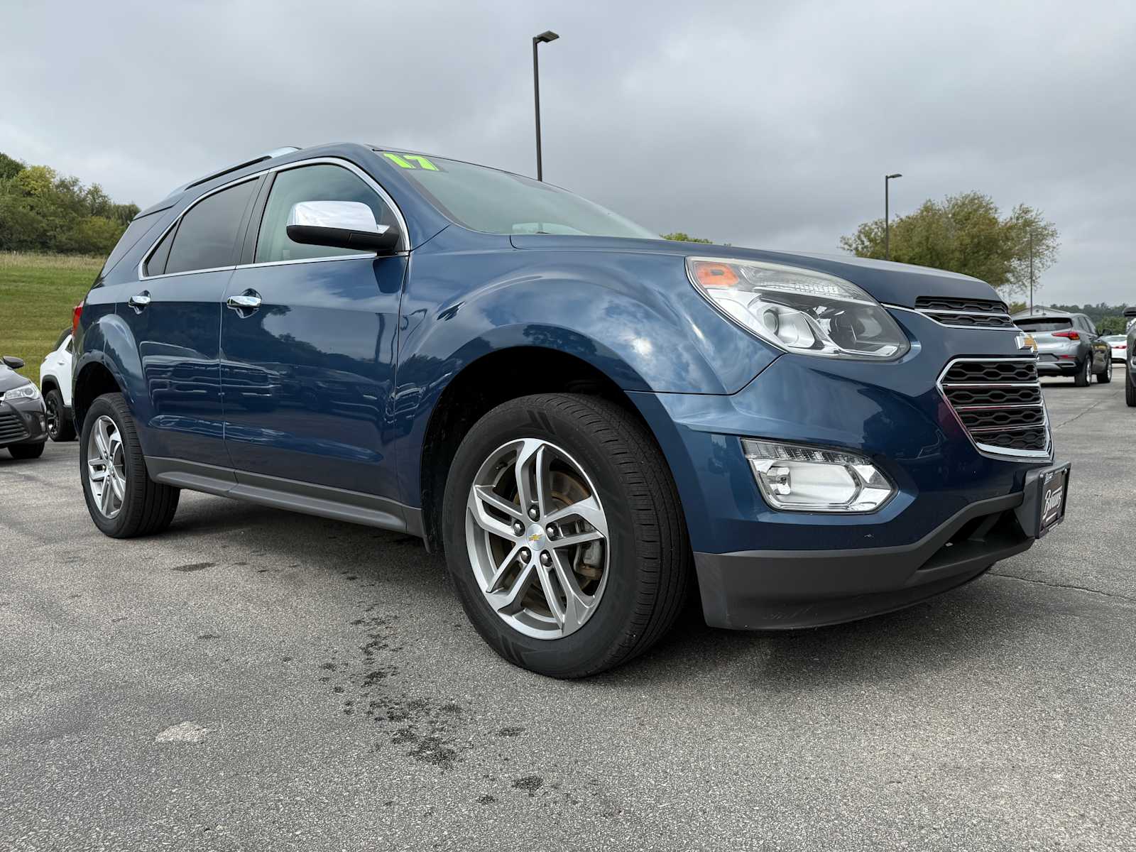 2017 Chevrolet Equinox Premier photo 3