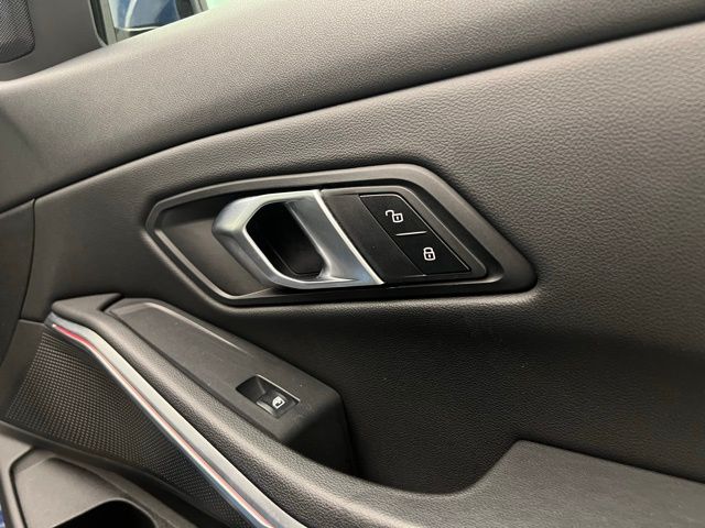 2024 Bmw 330i xDrive photo 32