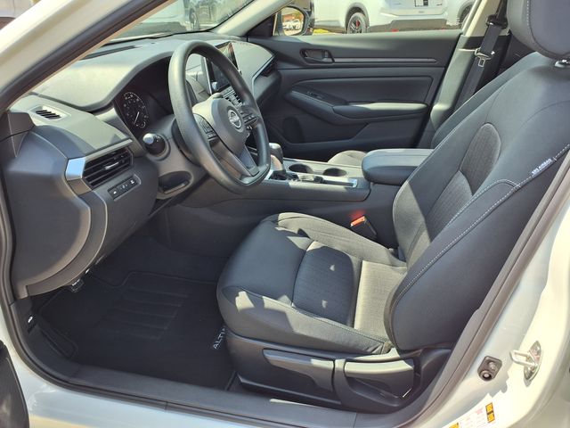 2025 Nissan Altima 2.5 S photo 2