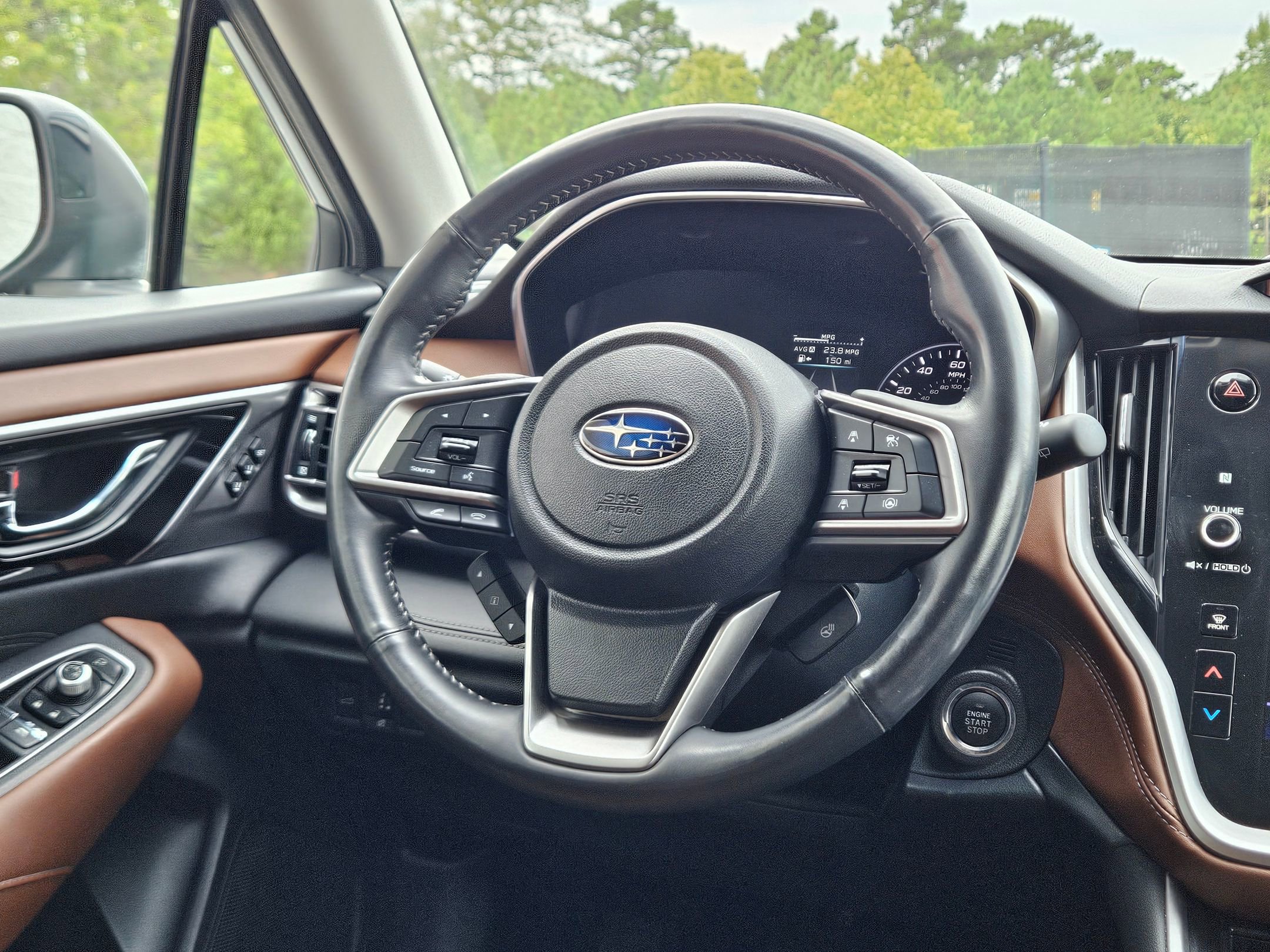 2022 Subaru Outback Touring photo 2