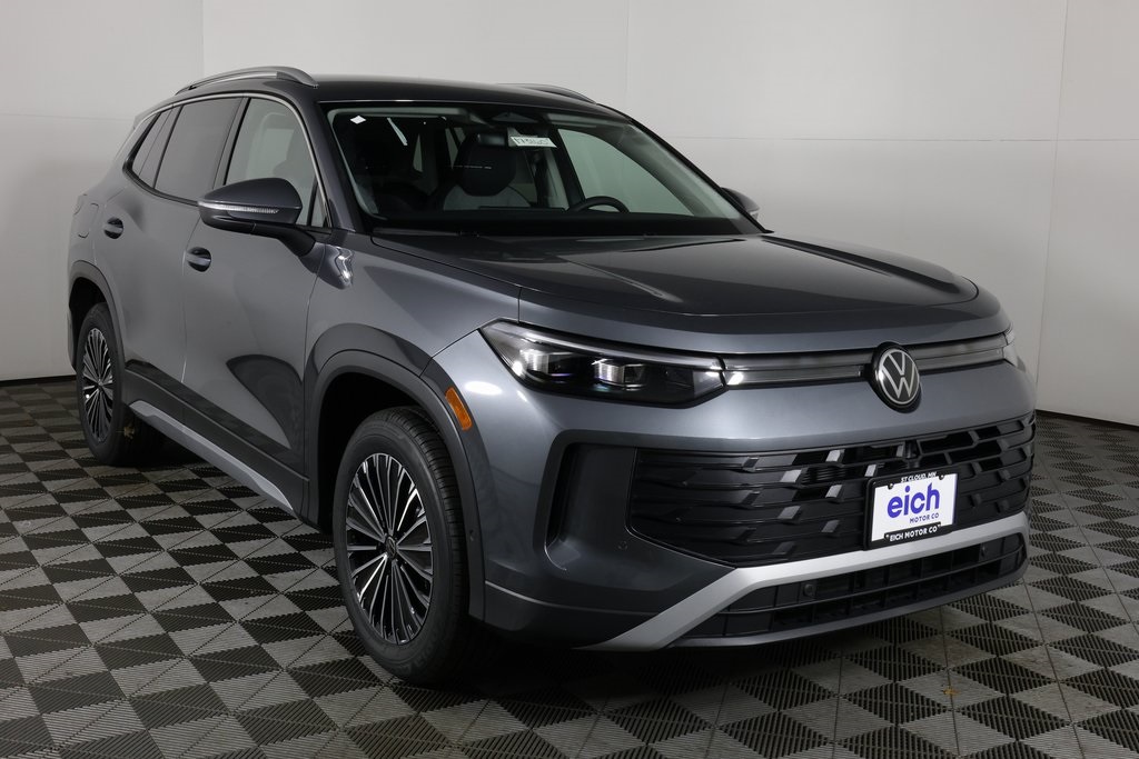 2026 Volkswagen Tiguan S's photo