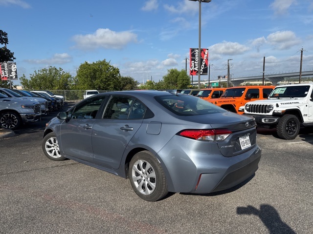 2024 Toyota Corolla LE photo 11