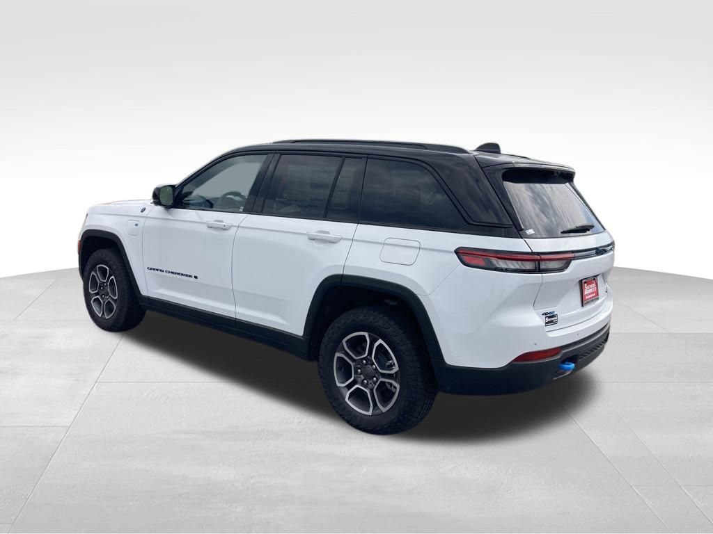 2024 Jeep Grand Cherokee Trailhawk 4xe photo 3