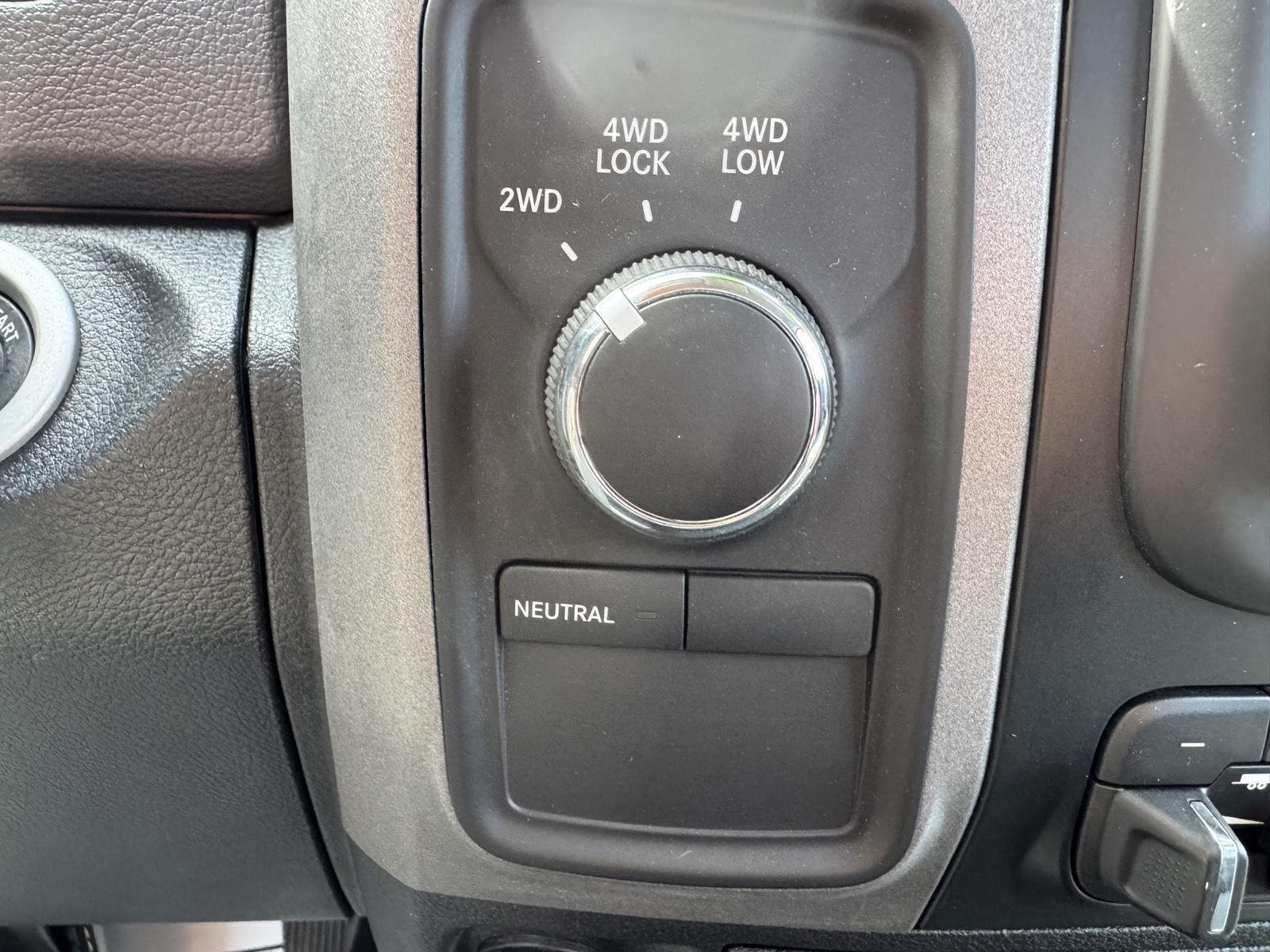 2017 Ram 2500 Tradesman photo 18