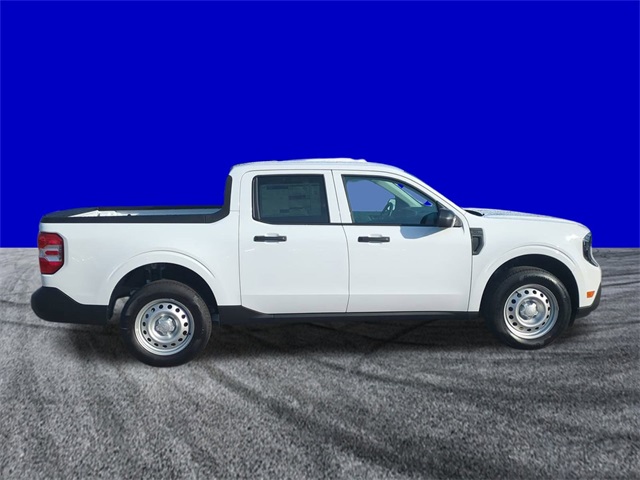 2025 Ford Maverick XL photo 2