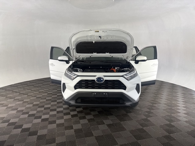 2022 Toyota RAV4 Hybrid XLE photo 19