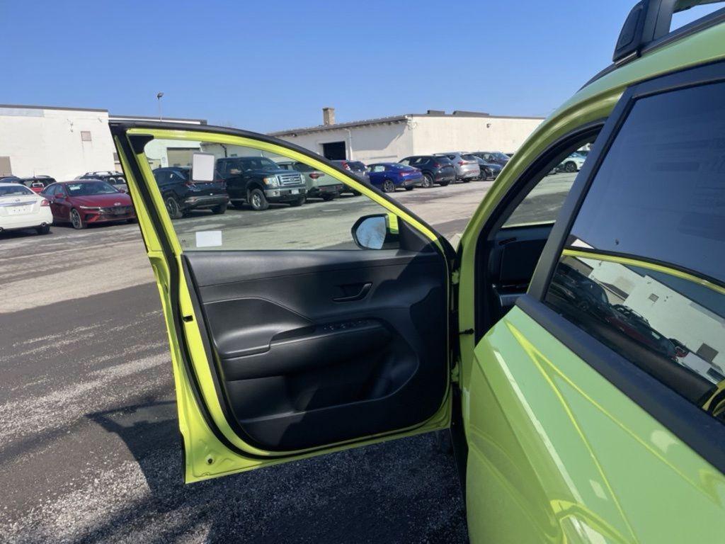 2024 Hyundai Kona SEL photo 23