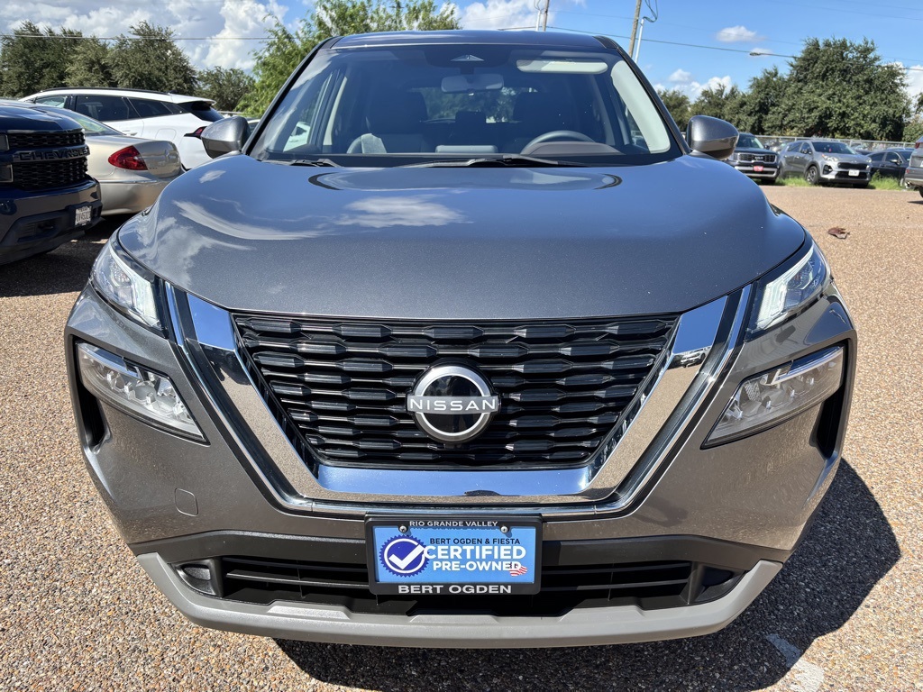 2023 Nissan Rogue SV photo 2