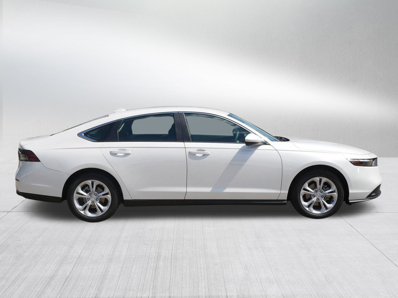 2025 Honda Accord LX photo 8