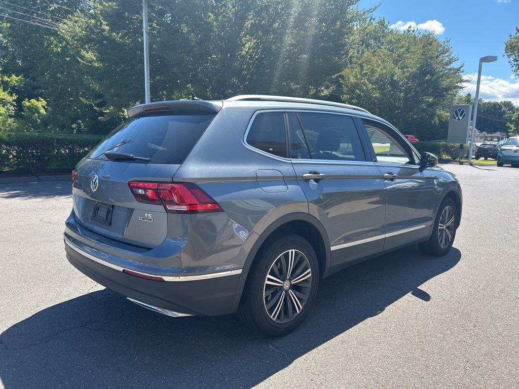 2018 Volkswagen Tiguan SEL photo 4