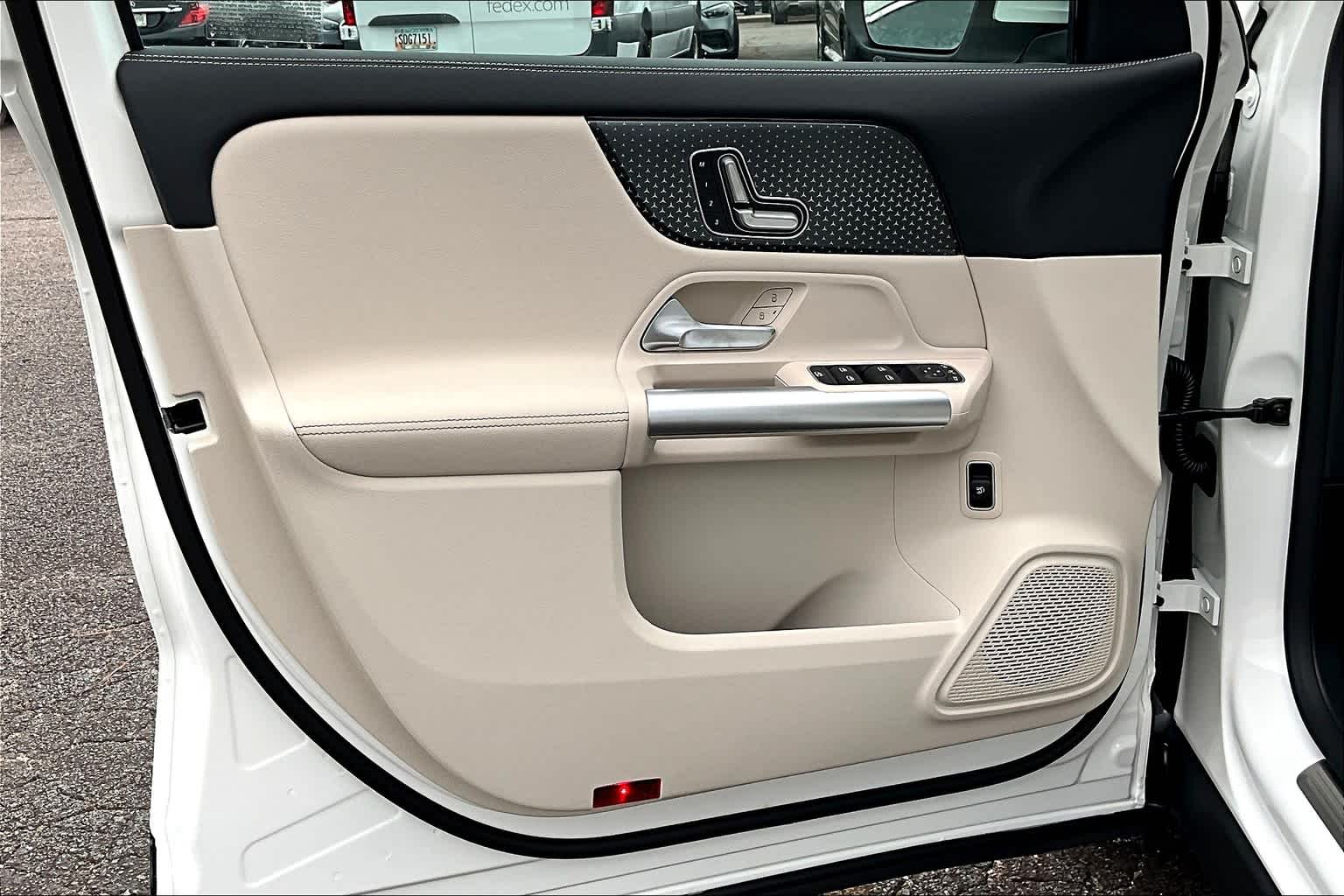 2025 Mercedes Benz GLA 250 4MATIC photo 10