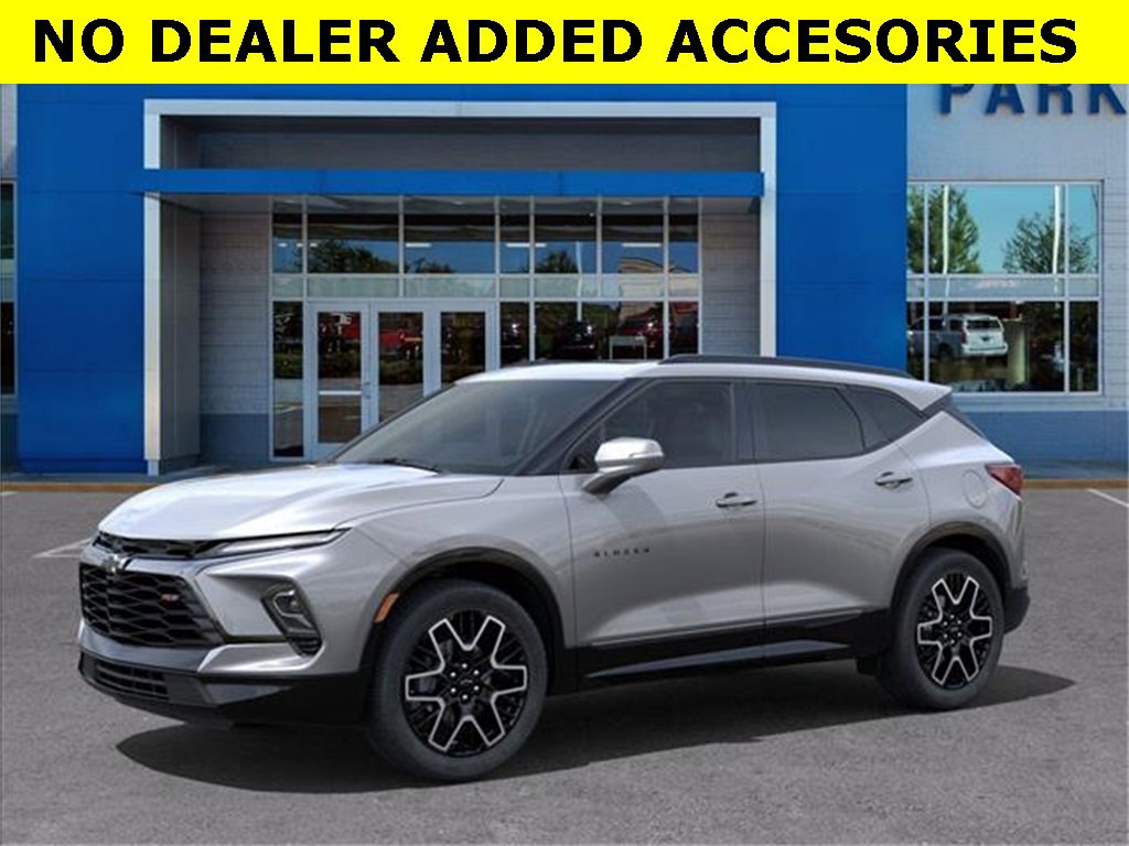 2025 Chevrolet Blazer RS photo 2