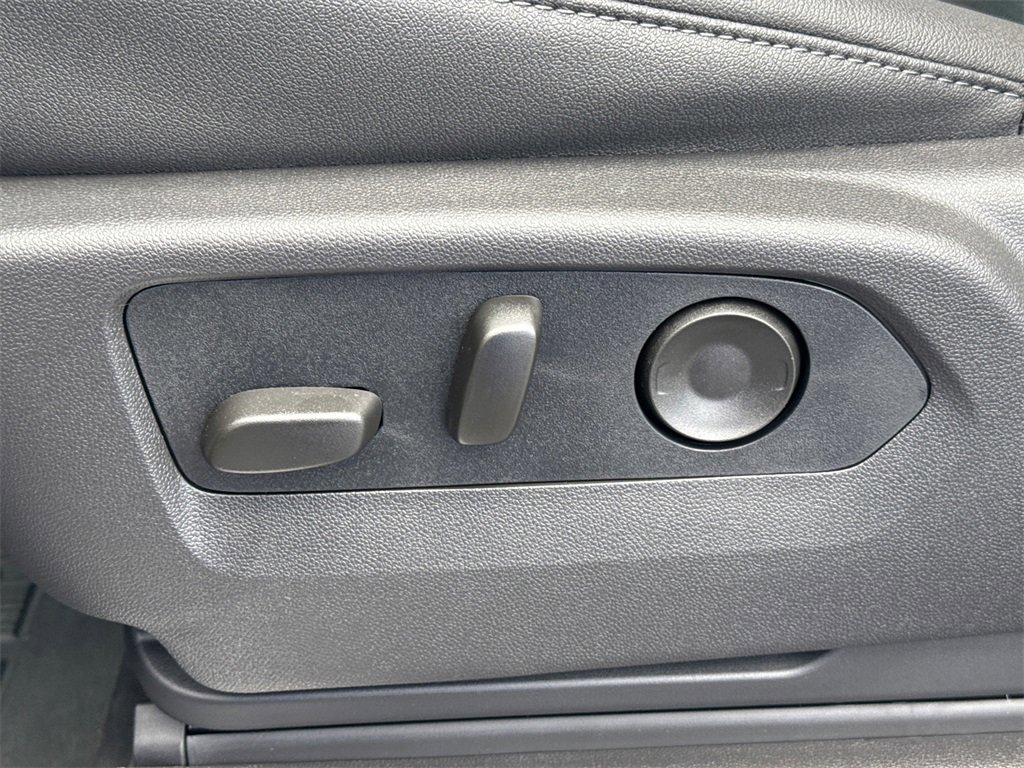2026 Gmc Sierra Elevation photo 16