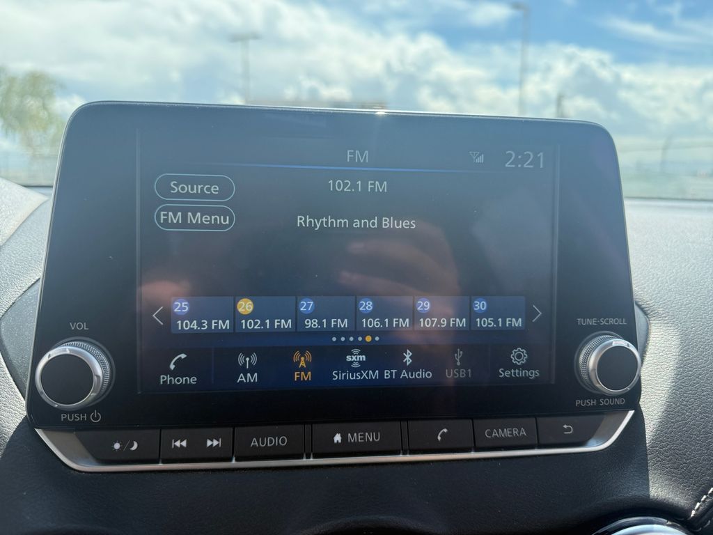 2024 Nissan Sentra SV photo 11