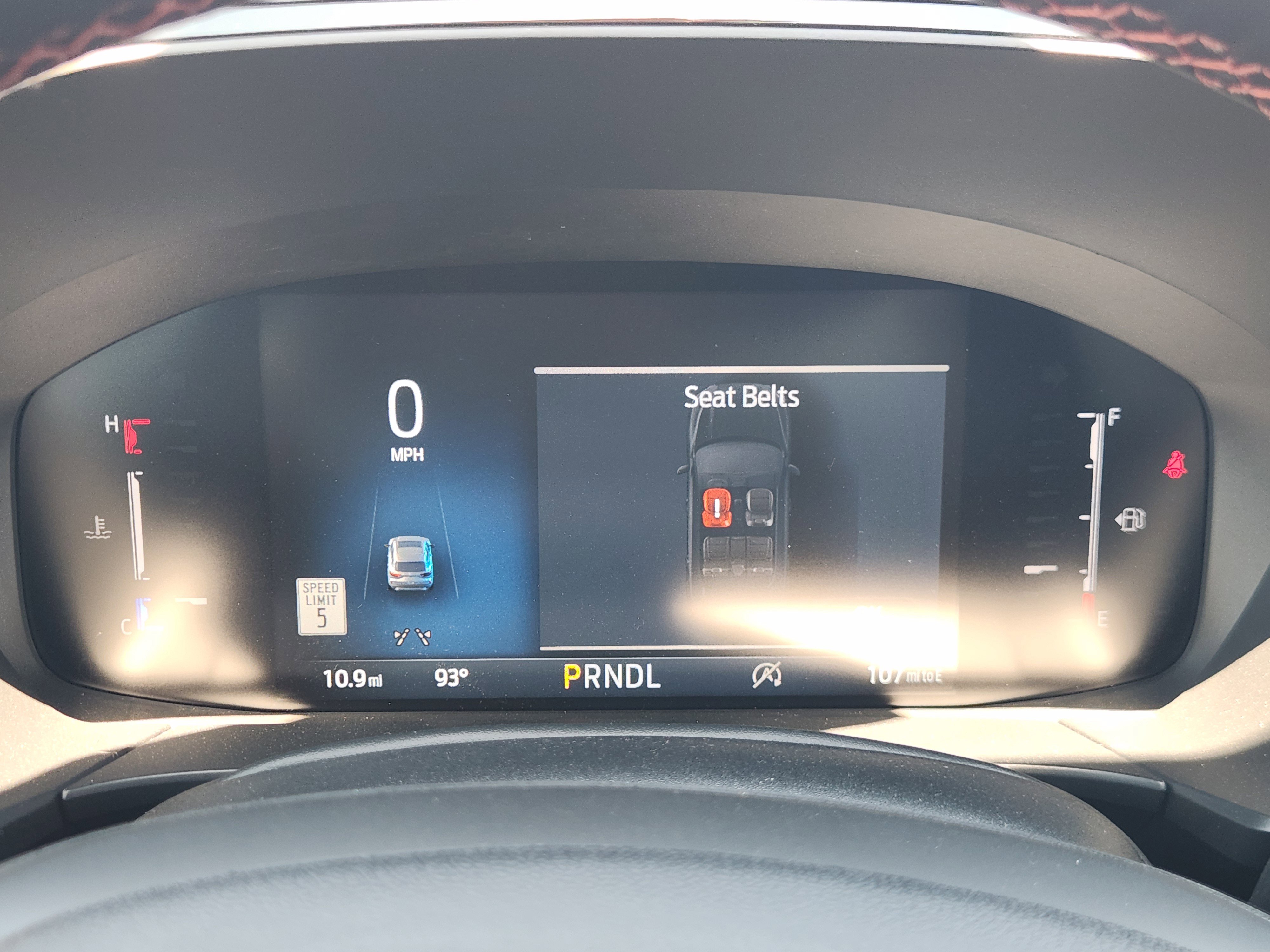 2025 Ford Escape ST-Line photo 2