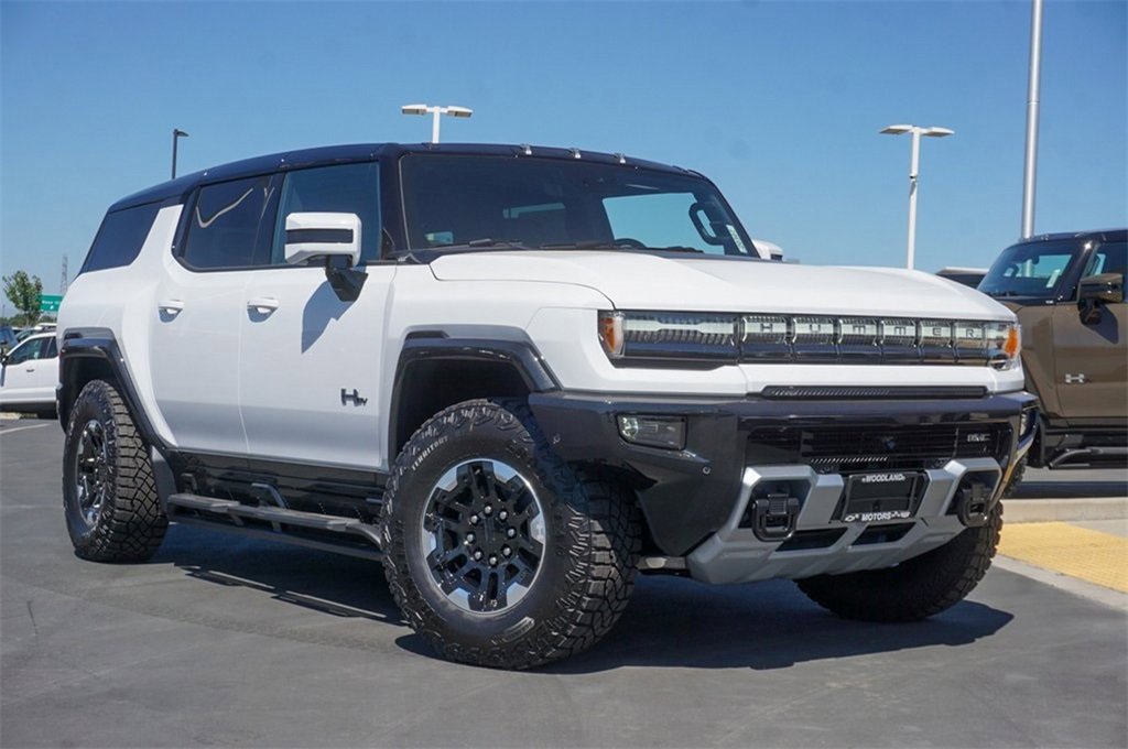 2024 GMC HUMMER EV 2X's photo