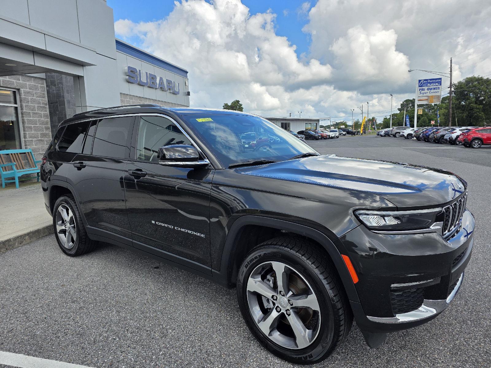 2023 Jeep Grand Cherokee Limited photo 3