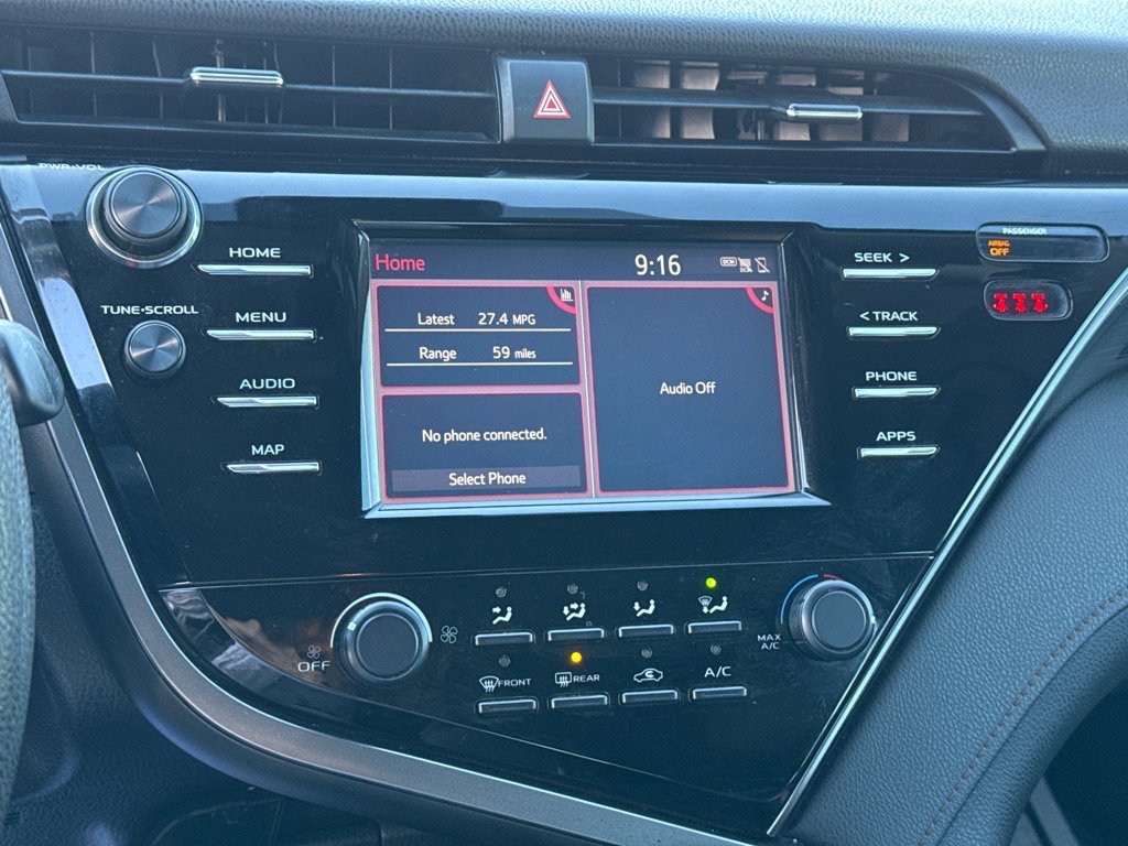 2019 Toyota Camry SE XLE photo 5