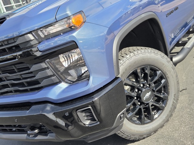 2025 Chevrolet Silverado 2500HD Custom photo 50