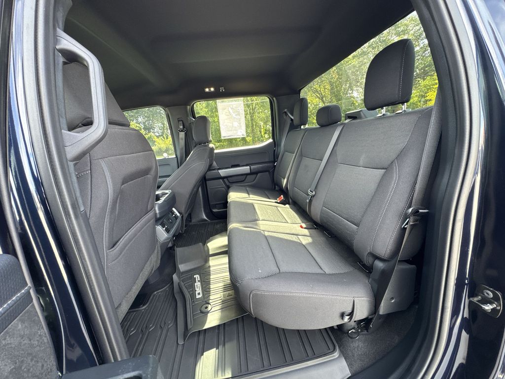 2025 Ford F-150 XLT photo 24