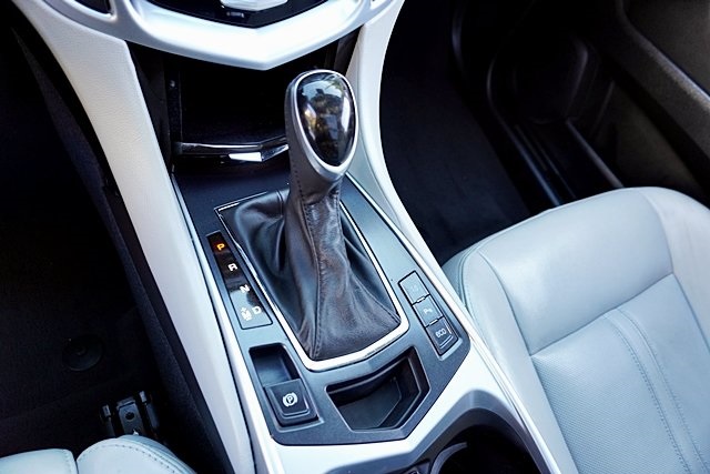 Used 2015 White Cadillac Premium image 32