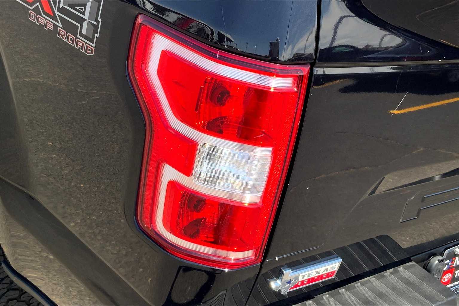 2020 Ford F-150 XLT photo 25
