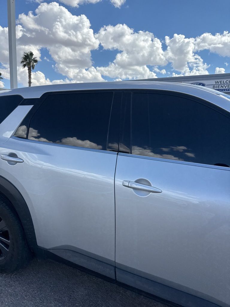 2022 Nissan Pathfinder S photo 22