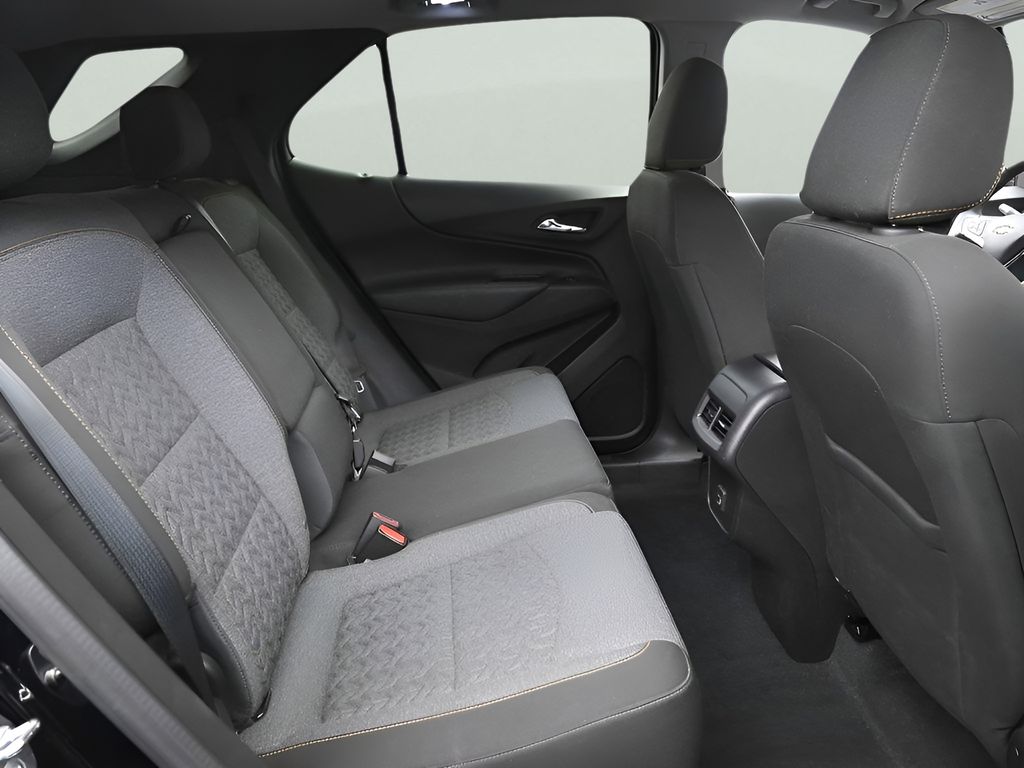 2024 Chevrolet Equinox LT photo 13