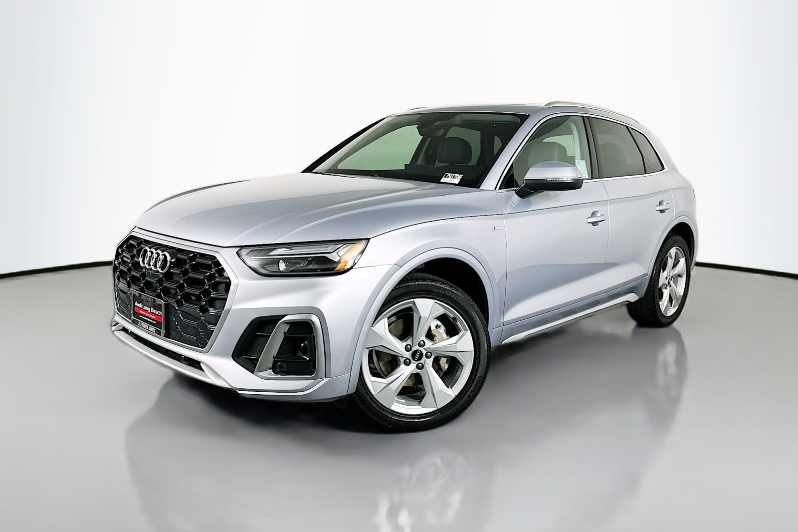 2023 Audi Q5 Premium Plus's photo