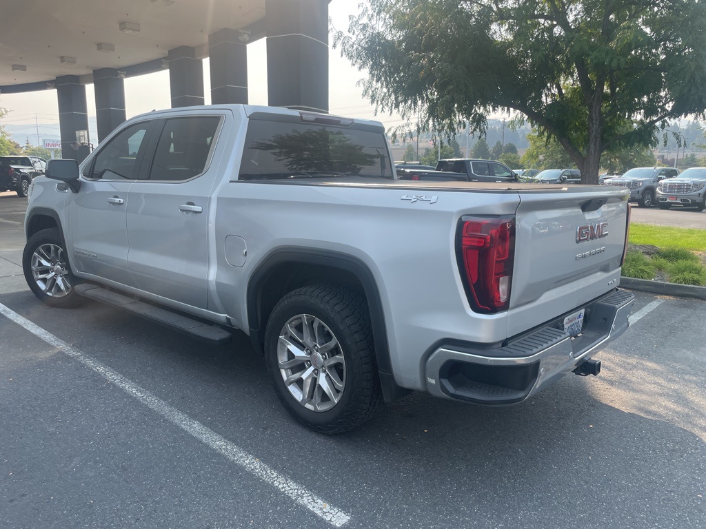 2020 Gmc Sierra SLE photo 3