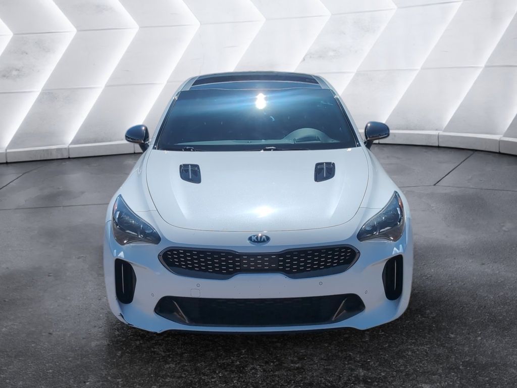 2019 Kia Stinger GT2 photo 2