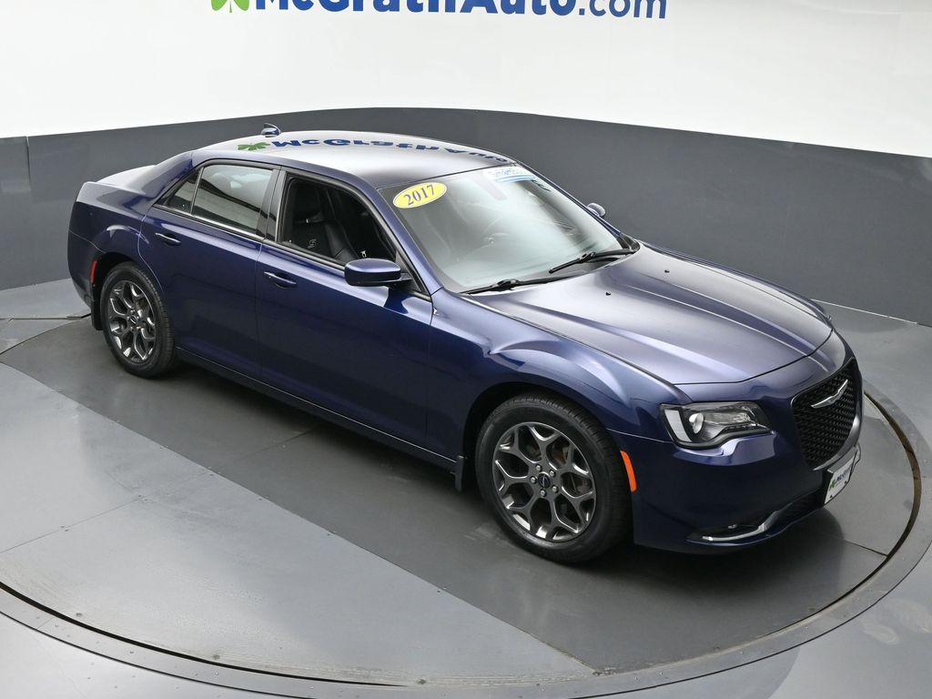 2017 Chrysler 300 S photo 2