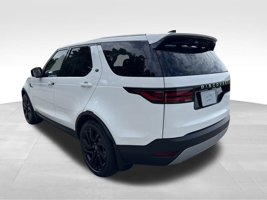 2025 Land Rover Discovery S photo 3