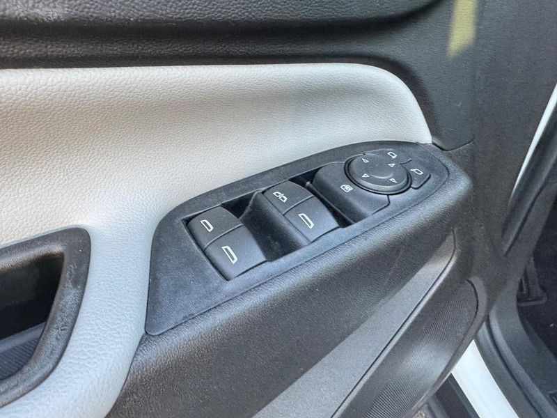 2018 Chevrolet Equinox LS photo 15