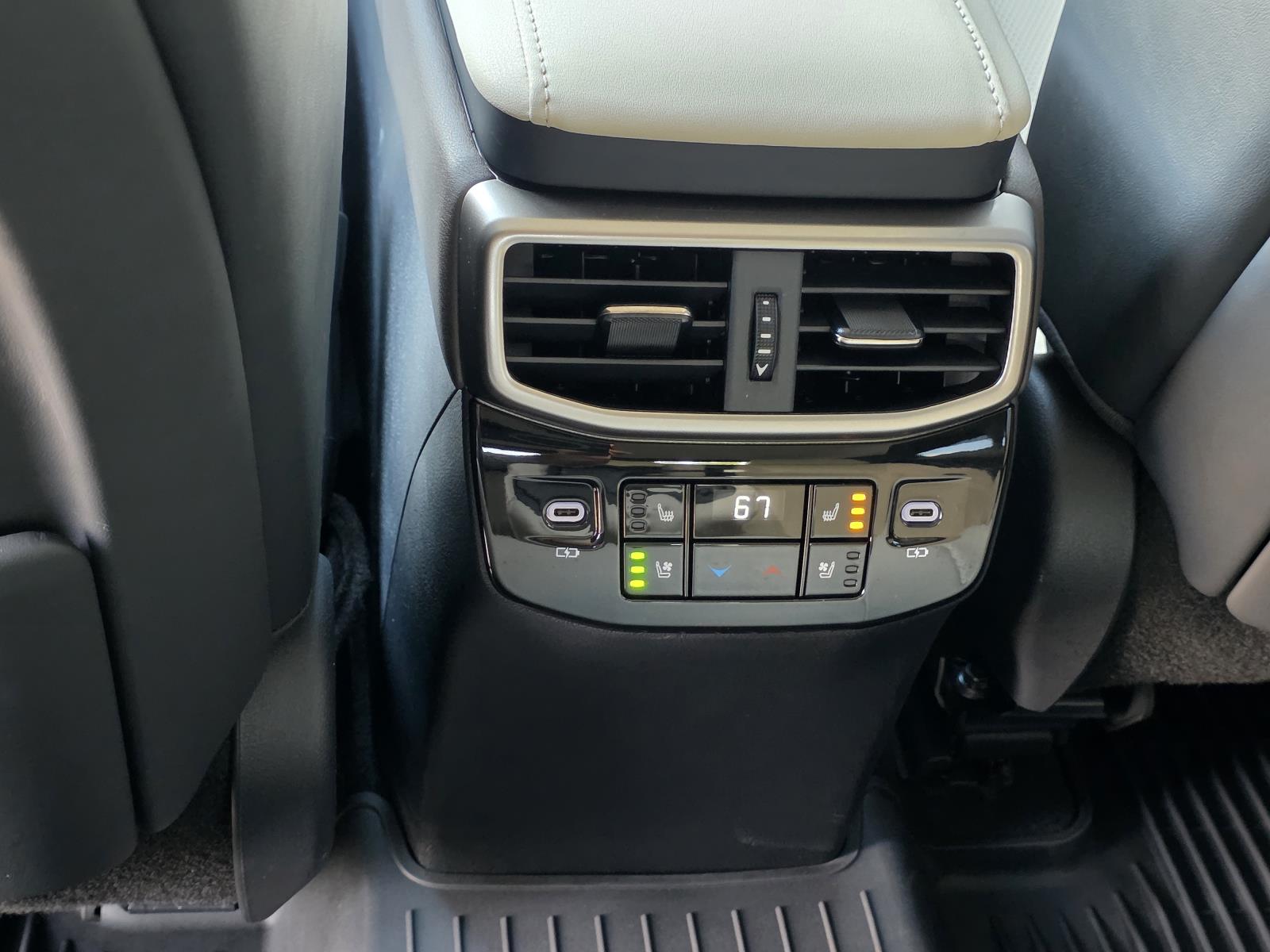 2023 Lexus RX 350 Luxury photo 11